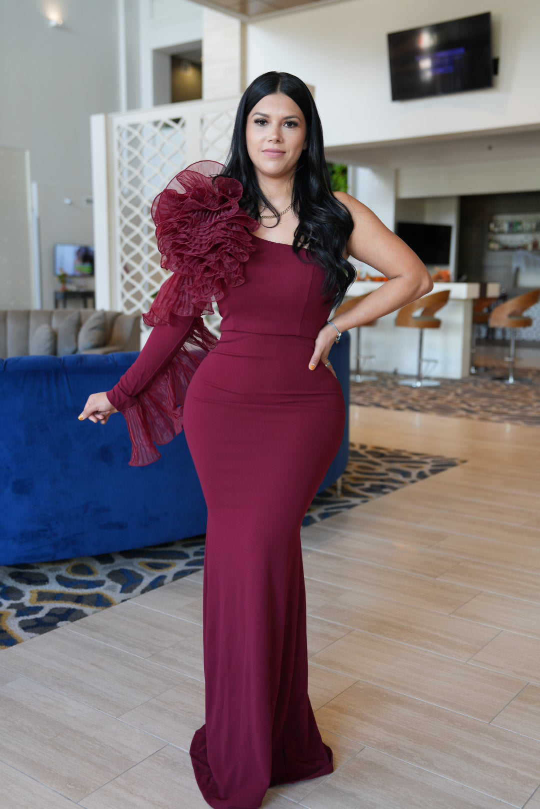 Inés burgandy