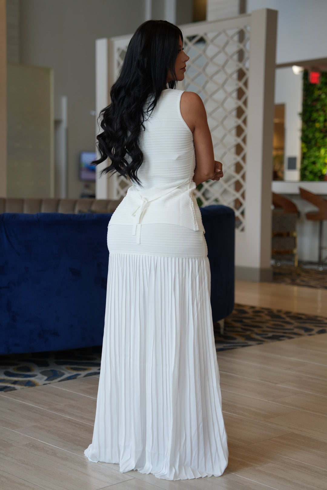 Elim set white