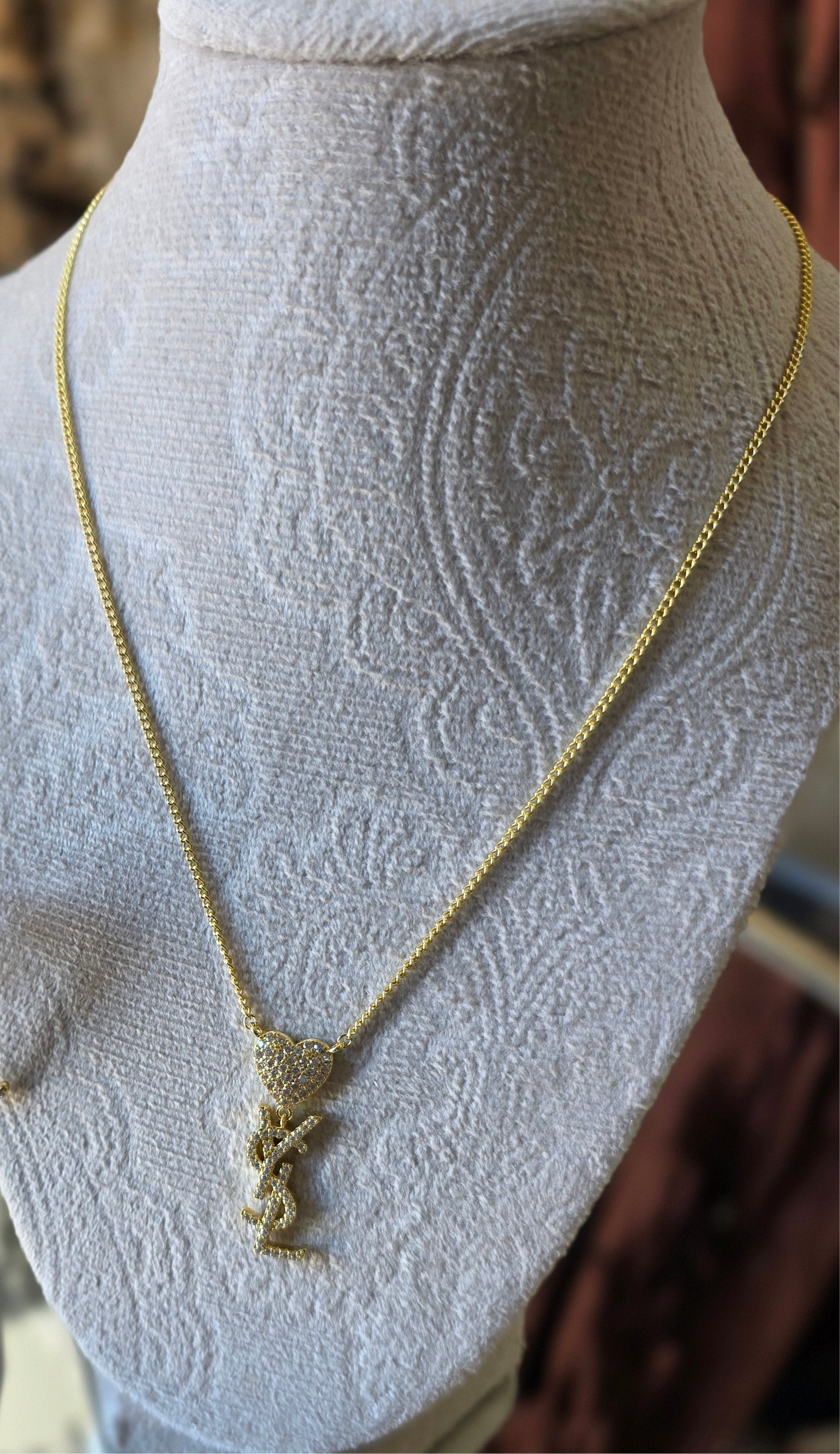 Corazón earring