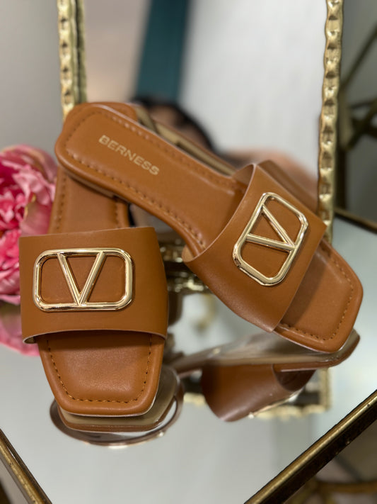 Valeria sandals Cameo