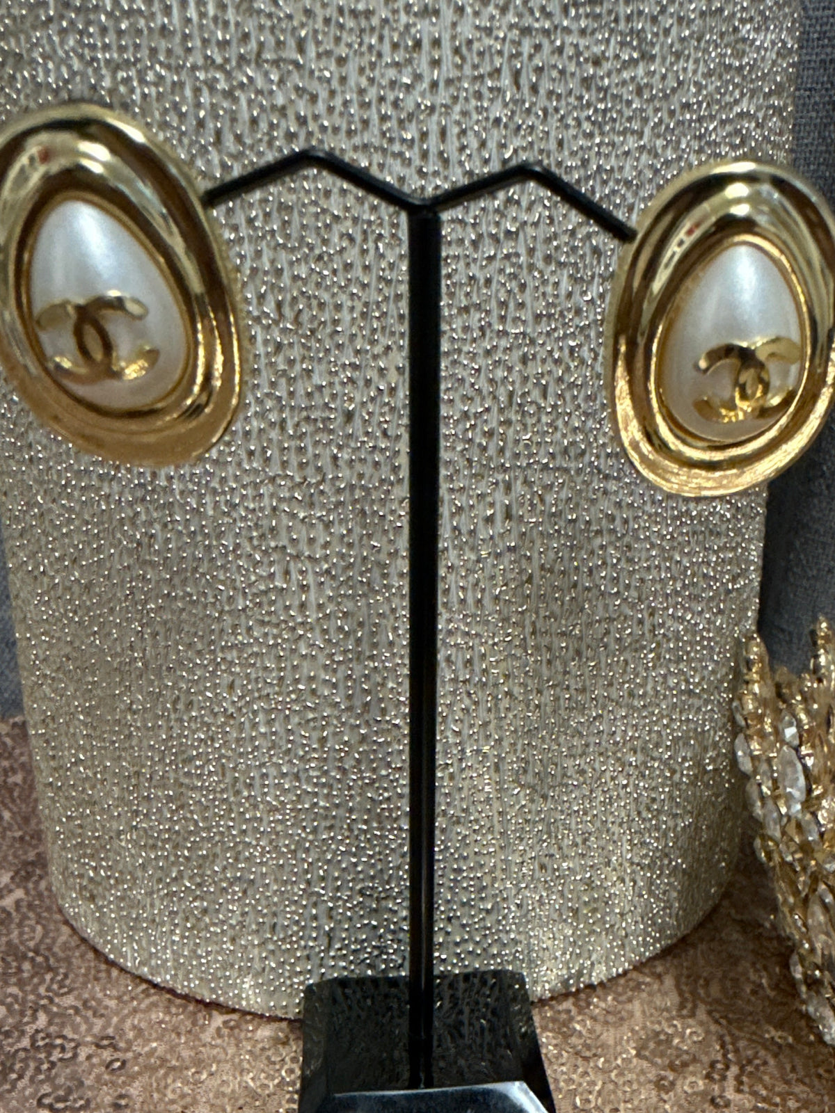 Cc earing