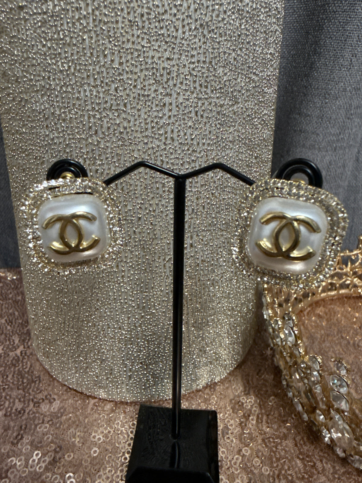 Cc earing