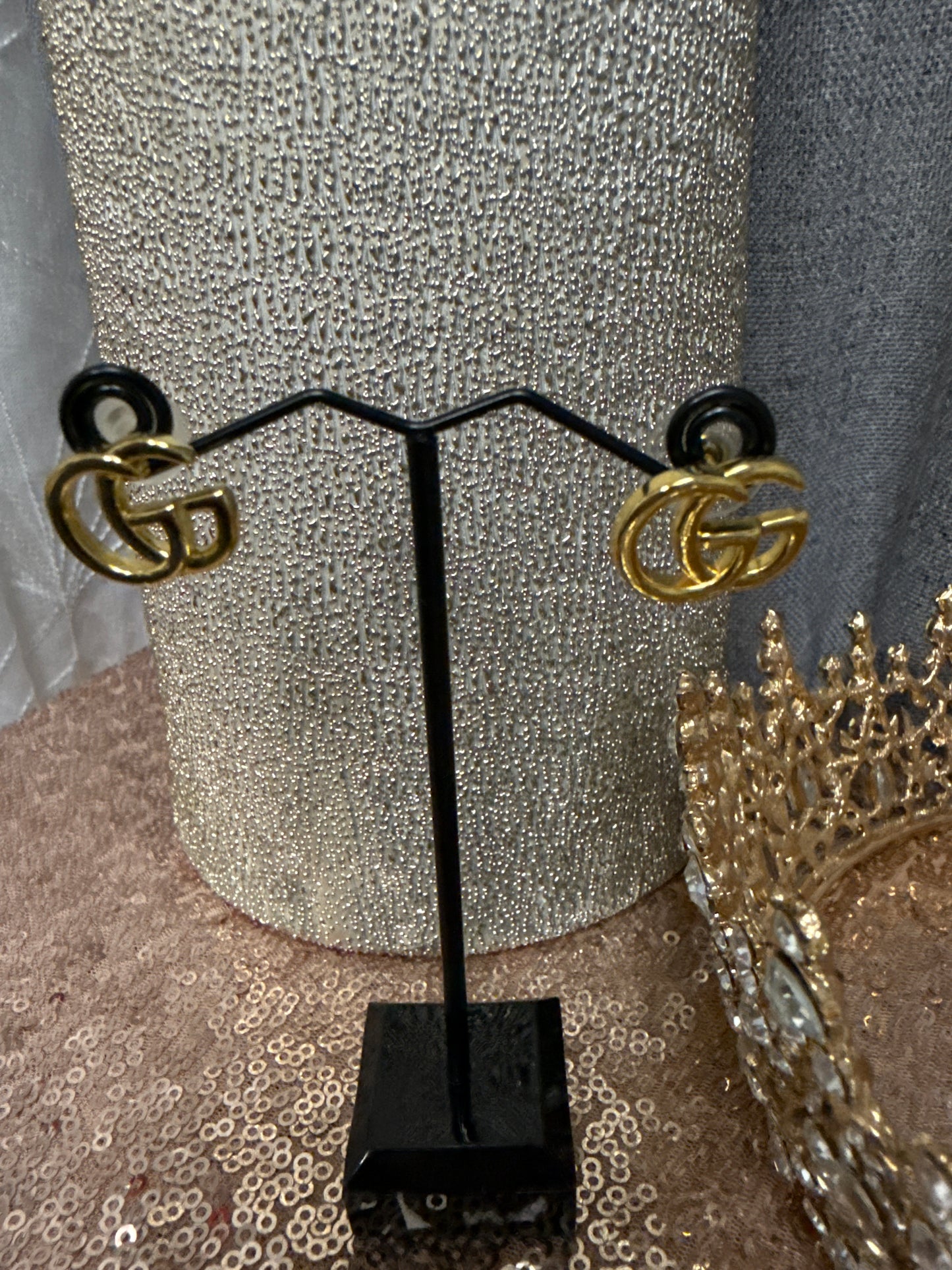 Aretes & brooch gold gg