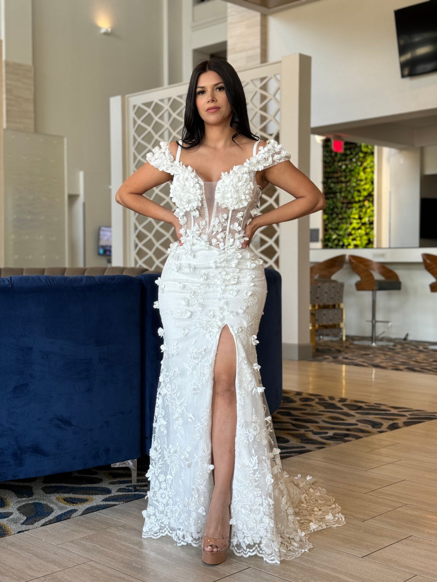 Novia White maxi