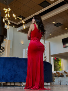 Regina red dress