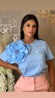 Flor top celeste