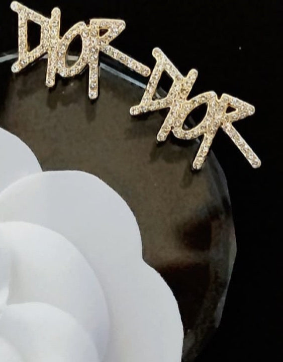 D earing
