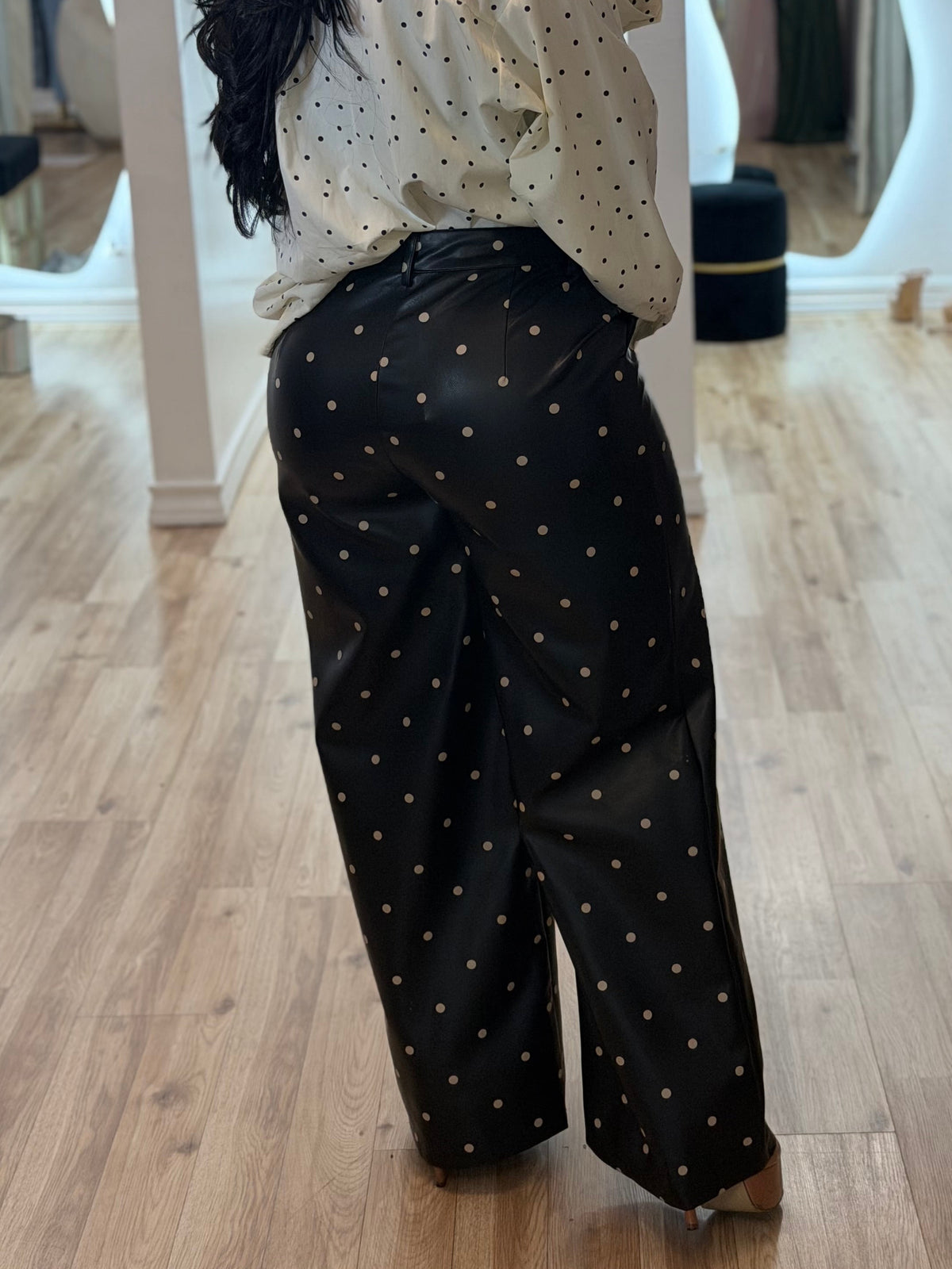 Polk dots pants