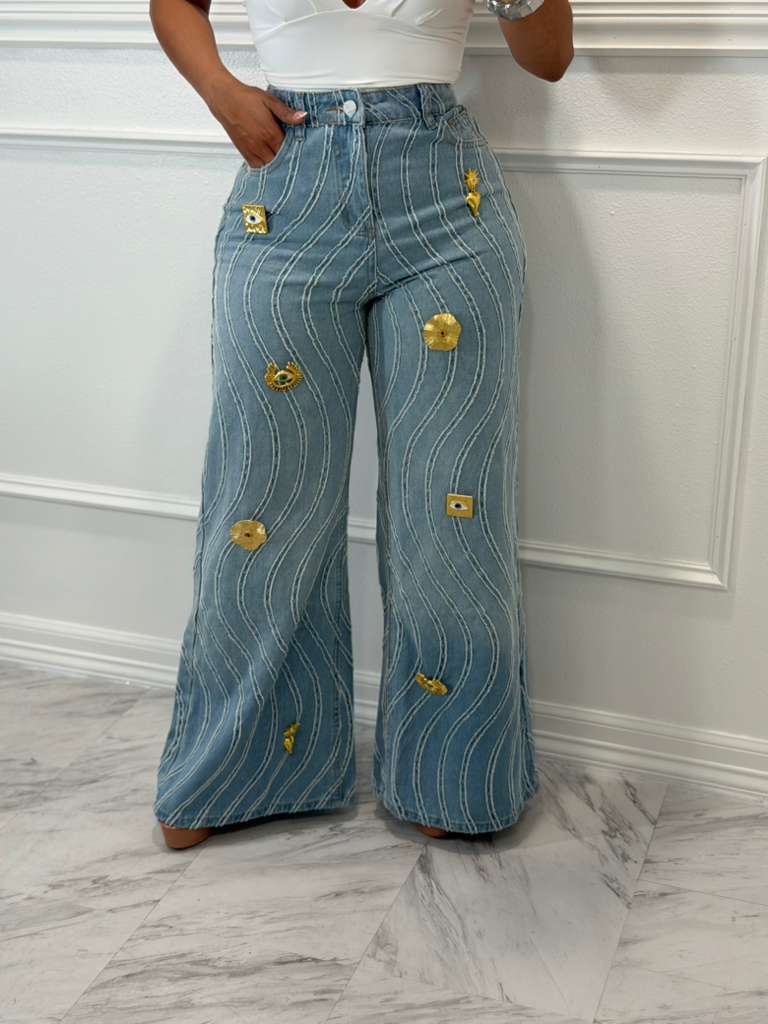 Eye mom jeans